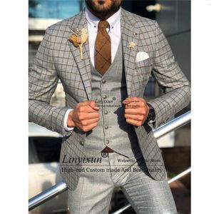 Erkekler Moda Ekose Tüvit Erkekler İnce Uygun Nota Çamur Şerit Damat Düğün Smokin 3 Parçası Set Kostüm Homme Ceket Yelek Pantolon