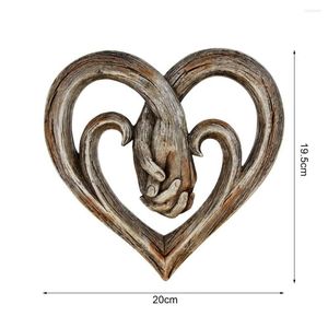 Decorative Figurines Heart Pendant Sculptures For Home Rustic Wall Hanging Decor Wood 2023 Holding Hands Room Decoration