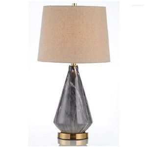 Bordslampor Lukloy Ceramic LED Bedside Lamp American Minimalist Light for Living Room Family Bedroom Decoration
