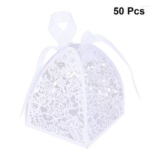 Embalagem para presente 50 unidades Caixa de doces de casamento com flores cortadas a laser para lembrancinhas de convidados e presentes de aniversário de natal