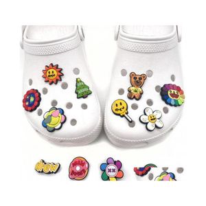 Acess￳rios para pe￧as de sapatos colorfs flores encantos de desenho animado fofo pvc shoecahrms fivela diy pulseira de pulseira de pulseira infantil garoto grow dh9vt