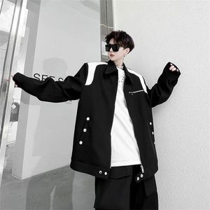 メンズジャケット秋のクッションジャケットメンズプレミアムメタルバックルコートショルダーブラックホワイトカラーコントラストデザインセンス韓国の不正行為