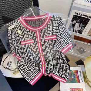 Designer BLOUSES WOMENS T SHIRTS Soft Silk Knits ärmlös Tank Woman Tees Shirts Vest Women Slim Vests Shirt Design Summer Lady Short Tops