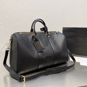 45 cm damski luksusowy projektant Duffel Czarne torby swobodne Versatil Travel Holday Duża torebki pojemności ze skórzaną krzyżową bagaż