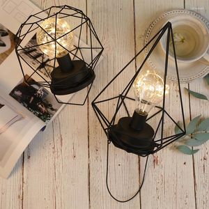 Nachtlichter 4,5 V nordischer Stil Eisenkunst Geometrische Modellierung Diamant warmes weißes Lampe Schlafzimmer Home Hochzeitsurlaub Dekoration LED LEG