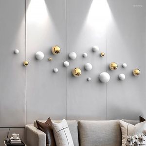 Dekoratif figürinler metal yuvarlak top arka plan duvar dekorasyonu paslanmaz çelik altın orb geometrik katı asma oturma odası
