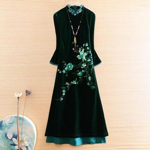 Etnisk kläder kinesiska stil kvinnor qipao klänning höst kunglig broderi blommig vingtage elegant dam lyxig sammet cheongsam s-xxl