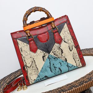 Diana Bamboo Tote Bag Dam Serpentine Shopping Handväskor Klassiska Crossbody Totes Väskor Axel Messenger Ryggpaket Brev Flera färger Lång Superkvalitet