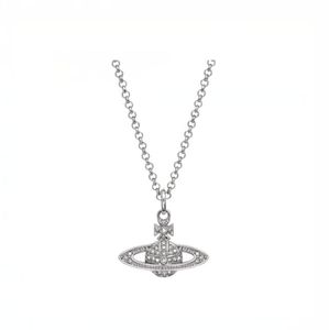 Hänge halsband designer brev viviane chokers lyxiga kvinnor modesmycken metall pärlhalsband cjeweler westwood 6323ess