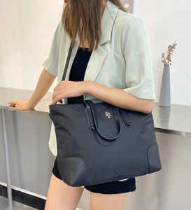 Duża nylonowa torba matki i dziecięce prosta torba na ramię podwójnie użyteczna crossbody crossbody torebki dobrze wyglądające