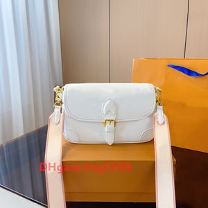 2023 Borsa Del Progettista Donne Borsoni Shopping Messenger Ricamo Stampa Borsa In Pelle Dazzling Flower Baguette 9.8in