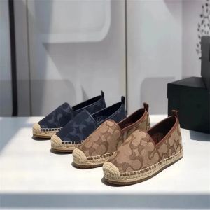 2023 Дизайнеры повседневная женская обувь Summer Flat Beach Half Slippers Fashion Fasherman Canvas Shoe Fashion Wersatile