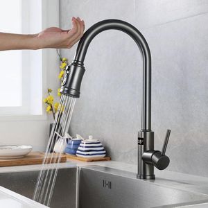 Kökskranar Automatisk smart kran däck monterat kallt vatten med handtag två modell ut pull keramisk ventilkärna