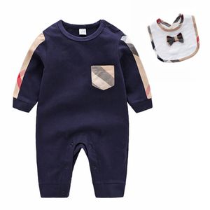 Designer Child Clothing Set Children's Long Sleeved Jumpsuit Spring och Autumn Clothing med gratis salivhandduk