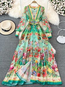 Grundläggande avslappnade klänningar Runway Flower Elegant Chiffon Maxi Dress Women Deep V Neck Long Sleeve Floral Print Holiday Party Split Robe Vestido 230801