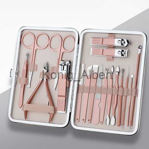 Nail Clippers 18PCS Stainless Steel Nail Clippers Cuticle Scissors Pedicure Knife for Pedicure Pusher Nail Files Leather Case Manicure Sets x0801