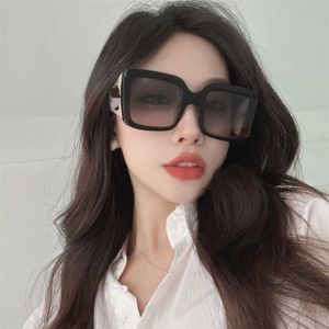 2024 New luxury designer Year Little Fragrant Box Sunglasses Female Star Net Red Same sunglasses UV resistant CH4991