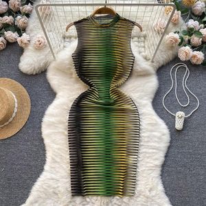 カジュアルドレスアモラファ女性サマーデザイン個々のプリントグラディエントカラースリムパックヒップノースリーブタンクドレス