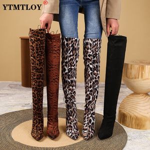 Boots Ladies Fashion Leopard Print на коленях осенние зимние высокие ботинки заостренные для эластичных ткани.