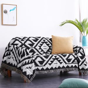 Comforters sätter bohemisk rutig filt för bäddsoffa dekorativ utomhus camping boho cover gast picknick med tofs 230801