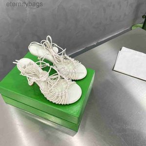 Bvity Shoes 22SSハイヒールデザイナースライドレディースドレスリボン織りサンダルファッションレディースメッシュスクエアトゥ女性サンダルドットストラッピーシューズ