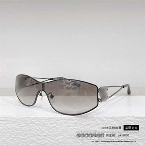2023 Luxury Designer Solglasögon Xiaoxiangs nya antika stilmetall för kvinnor CH4073 Network Red One Piece Mirror Solglasögon