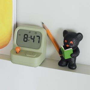 Desk Table Clocks Retro Mini Alarm Clock Creative Cute Digital Multi Function Handheld Game Machine Coundown Kids 230731