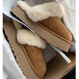 Pantofole invernali di marca pantofole di cotone peluche scarpe basse da donna 2022 nuova piattaforma di moda casual casa pelle scamosciata pelliccia calda slingback infradito L231024