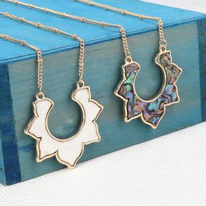 Pendant Necklaces Fashion Flower Abalone Shell Necklace Long Chain Sweater Geometric Body Jewelry