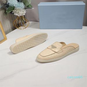 Chinelos de praia mocassins preguiçosos sapatos de design plano flops de couro letras senhora desenhos animados slides