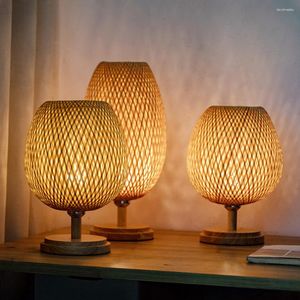 Lampy stołowe nowoczesne ręcznie tkanie bambusa sypialnia sypialnia nocna drewno rattan z abażury pokój domowy