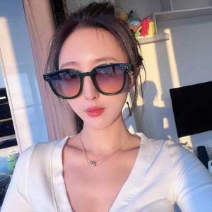 2023 Luxury Designer Solglasögon G Familjens nya online Röda Samma personliga japanska och Ins kvinnors mångsidiga mode solglasögon GG0991