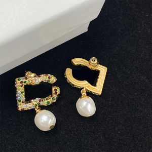 Pearl Pendant Earrings Ladies Chic Charm Stud Vintage 18K Gold Plated Hollow Letters Colored Diamond Eardrops Copper Classic Jewelry