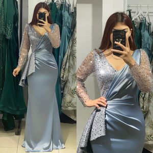 Elegante blaugraue Meerjungfrau Muslim Abendkleider Langarmes V Hals Pailletten Party Abschlussball Kleid Sweep Zug Long Kleid für besondere Anlässe