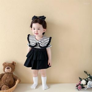 Completi di abbigliamento 2023 Moda coreana Neonate Vestiti Outfit Toddler Girl Pagliaccetti stampati a righe 2 pezzi Set di vestiti Twin Sister Matching