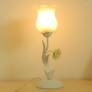 Настольные лампы корейская садовая роза Детская комната принцесса творчество теплые свадебные спальни спальня для спальни прикроватная лампа