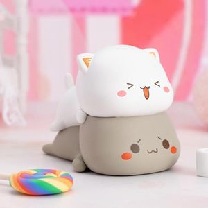 Blind Box Kawaii Mitao Cat 2 sezon Lucky Cat Cat Cat Blind Box Toys Niespodzianka Niespodzianka Dolna Doll Model Home Birthday Gifts 230731