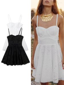 Casual Dresses M GIRLS Summer Hollow Out Embroidery Beach Style Midi Braces Dress Solid Elegant Side Zipper Back Elastic Fold Design