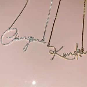 Подвесные ожерелья Custom Crystal Name Letter Collece для женщин с алмазом персонализированными различными шрифтами 230731