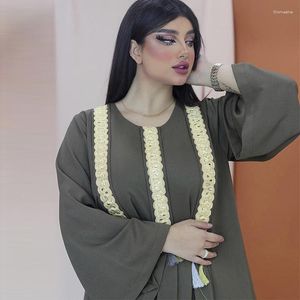 Ubranie etniczne muzułmańska moda swobodna aplikacja haftowa frędzla szata prawdziwa modelowa fabryka sukienka fabryczna