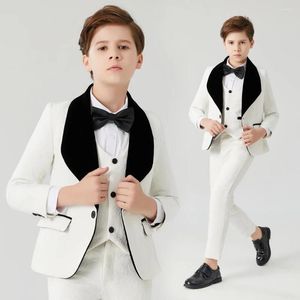 Abiti da uomo 2023 Fashion Design Abbigliamento di alta qualità Per ragazzi Scialle Risvolto Bottone singolo Jacquard bianco 3 pezzi
