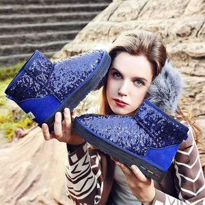 2023 Kvinnor Winter Snow Boots Fashion Sequins och Fleece Thickning Outdoor Bekväma icke-halk varma bomullsskor