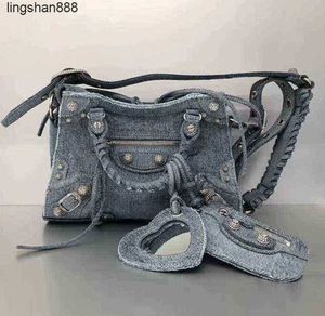 Borse da sera Totes Borse di lusso da donna Borsa da moto rivettata con diamanti in denim Borsa a tracolla Mezza luna Borsa da locomotiva con specchio e carta 4564