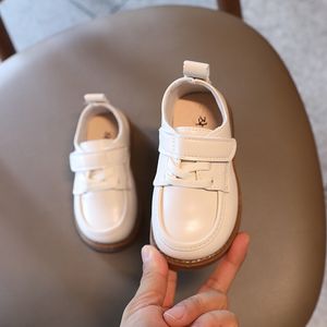 Athletic Outdoor Baby Leather Shoes For Boys Casual Girls Soft Sole School Dress Spädbarn First Walkers Kids Sneakers Flats 230731