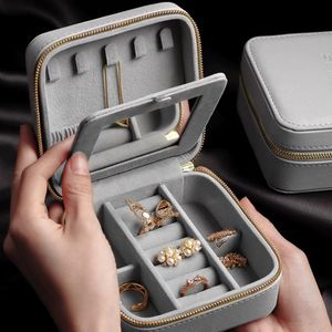 Jewelry Boxes Travel Case with Mirror Organizer Display PU Leather Zipper Portable Earrings Necklace Ring Storage Box 230801