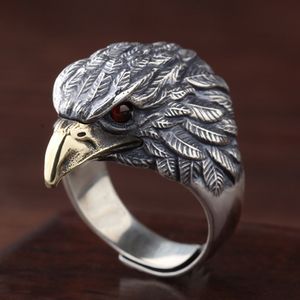Древние серебряные орлиные птицы эмблемы кольцо ретро -антикварные черные красные рубиновые каменные глаза панк готический хип -хоп украшения для мужчин