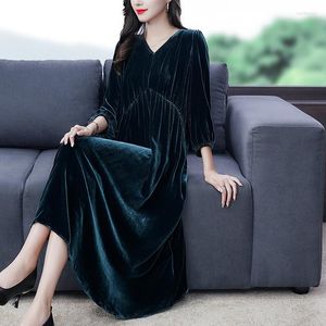 Casual Dresses Spring And Autumn Velvet Silk Large Gold Dress Women's High-end V-neck Solid Color Knee Length