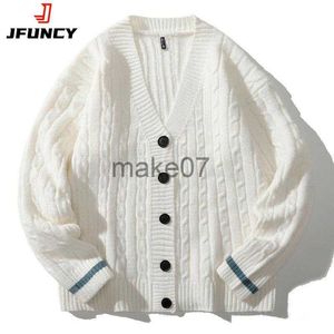 Maglioni da uomo JFUNCY Moda Uomo Cardigan Vintage Scollo a V Maglione lavorato a maglia a righe larghe 2022 Autunno Inverno Maglioni maschili Maglieria da uomo oversize J230802