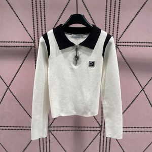 23 FW Women Sweaters Knits Tee Designer Tops With Letter Patch High End Luxury Brand Runway Female Crop Top Lapel Neck Long Sleeve Shirt Elasticity Outwear Knitwear