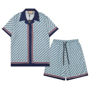 新しいメンズデザイナーサマースーツメンズカジュアルシャツ半袖幾何学的なプリントシャツメンビーチショーツファッションショートフィットショートスリーブ品種
